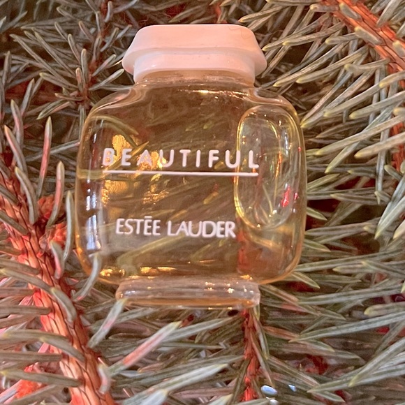 Beautiful by Estée Lauder .12 Ounce Eau de parfum mini  glass bottle white top - Picture 3 of 5